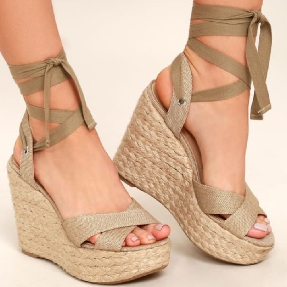 Lulu Esme Wedge